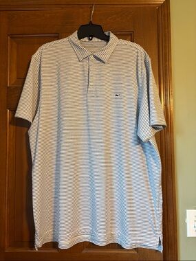 Vineyard Vines Men's Blue and White Striped Polo